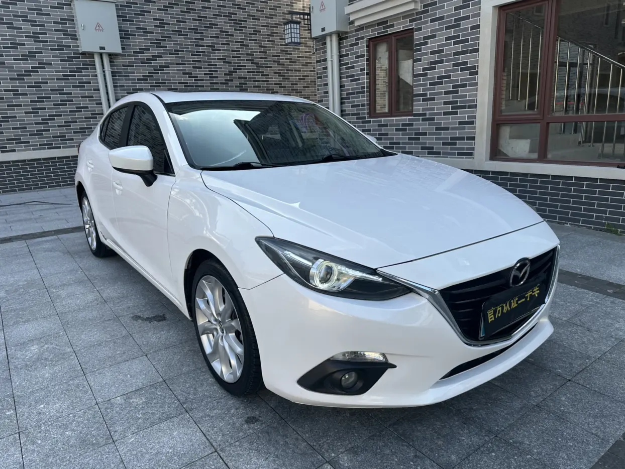 Mazda Axela