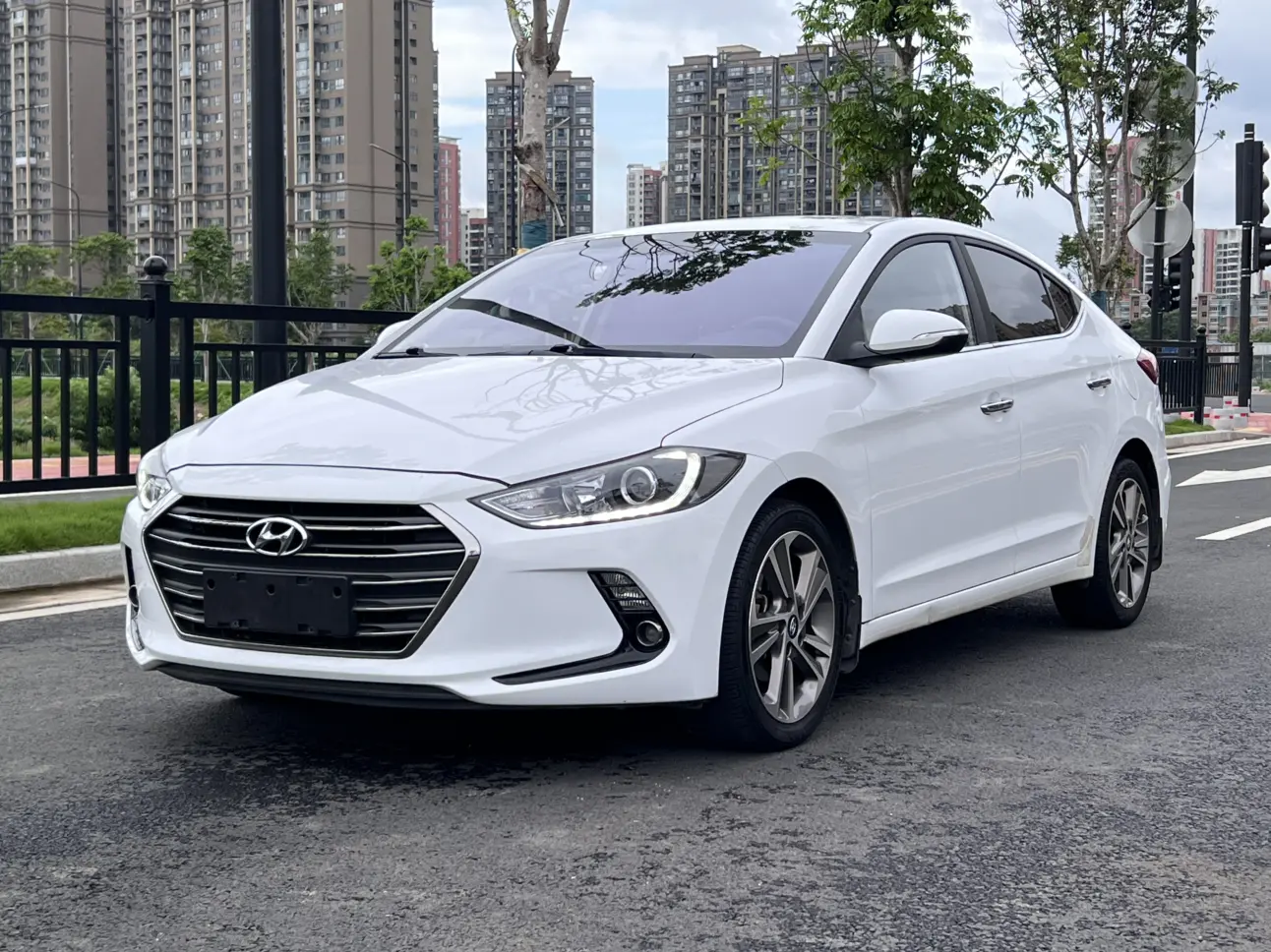 Hyundai lead