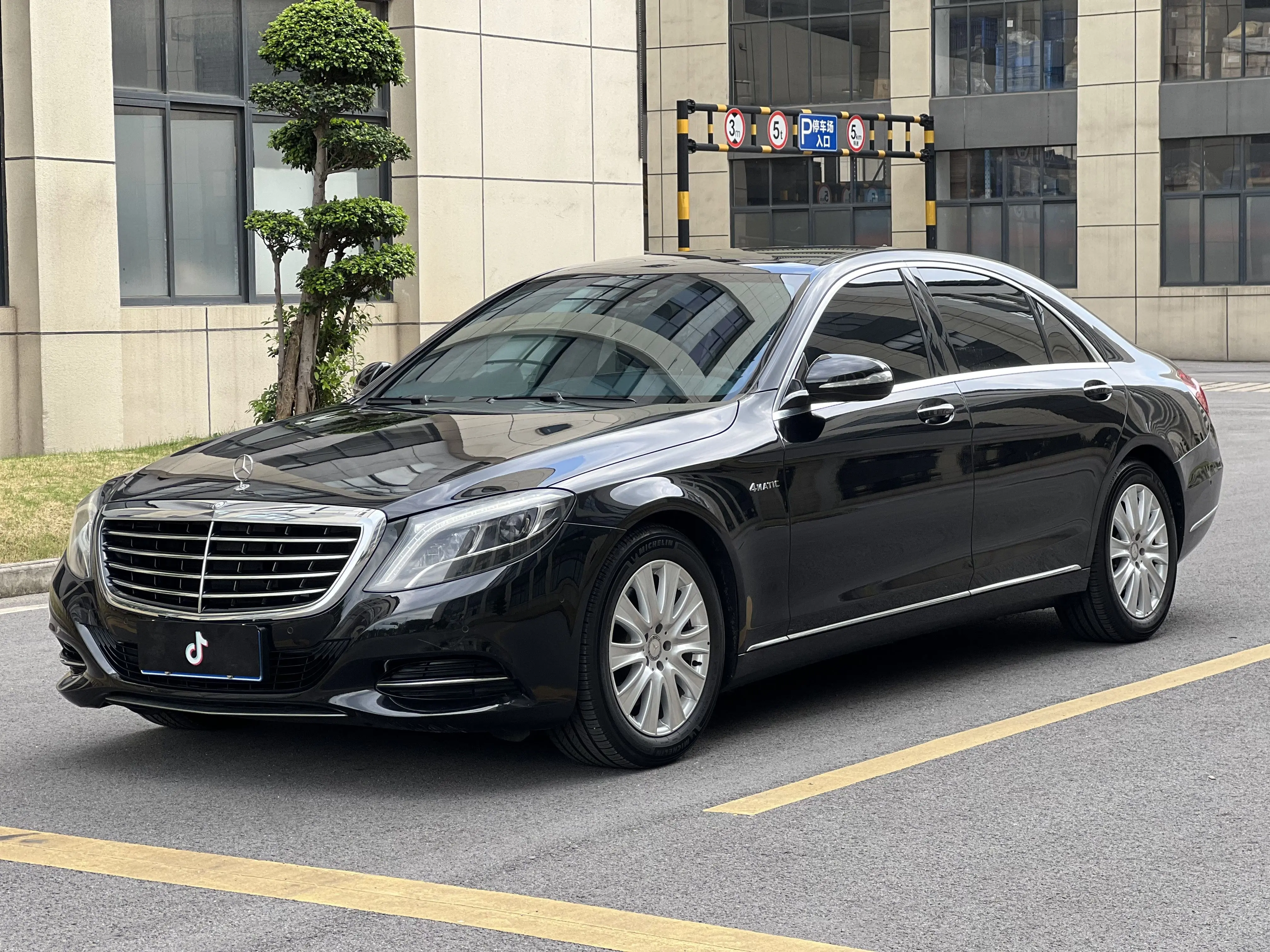 Mercedes-Benz S Class