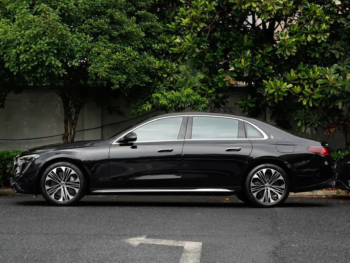 Mercedes-Benz E-Class PHEV