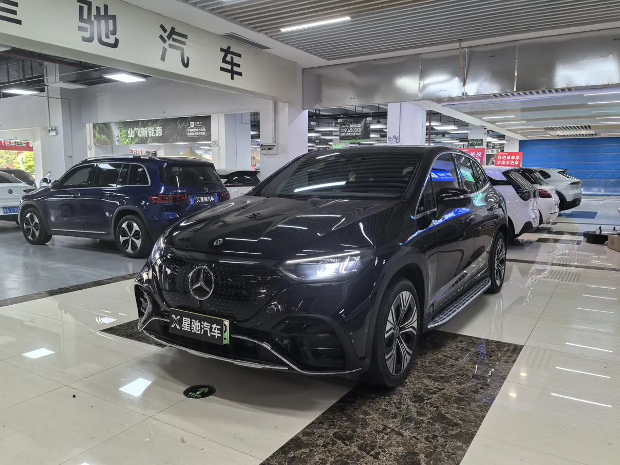 Mercedes-Benz EQE SUV