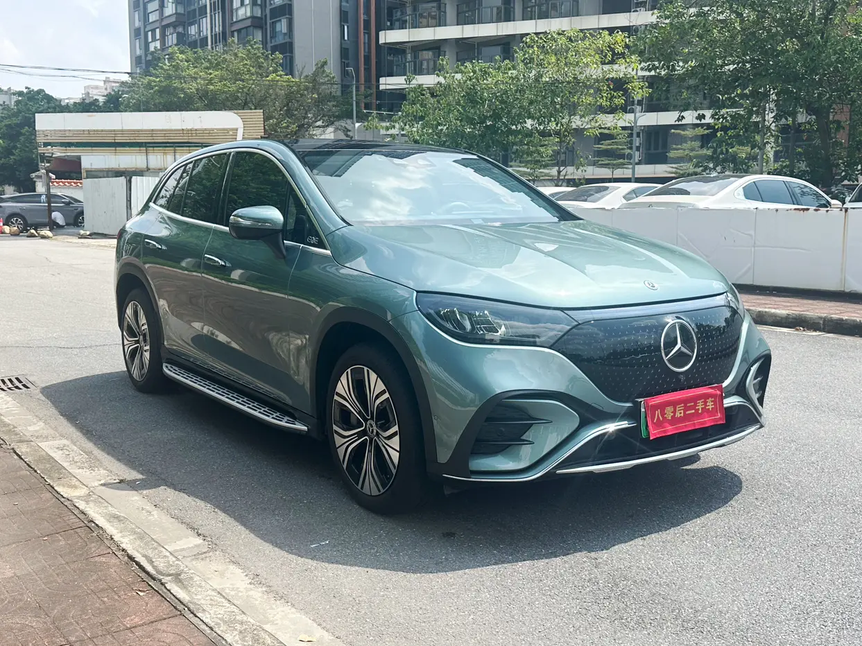 Mercedes-Benz EQE SUV