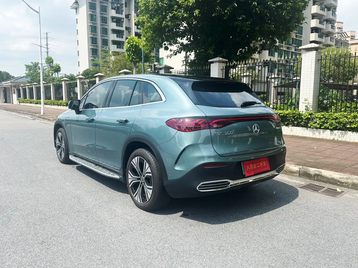 Mercedes-Benz EQE SUV