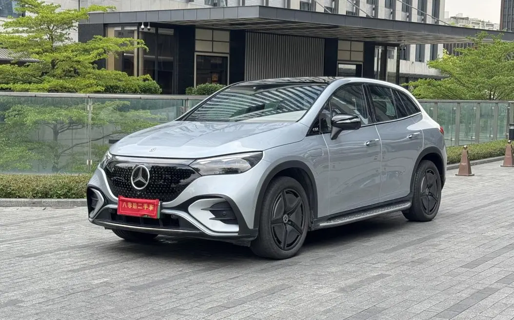 Mercedes-Benz EQE SUV