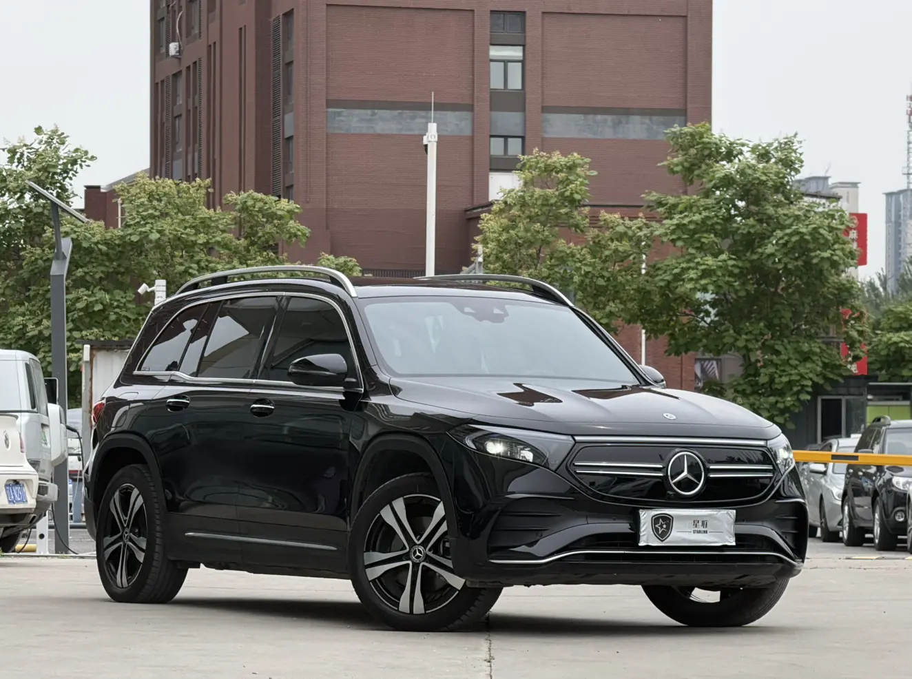 Mercedes-Benz EQB