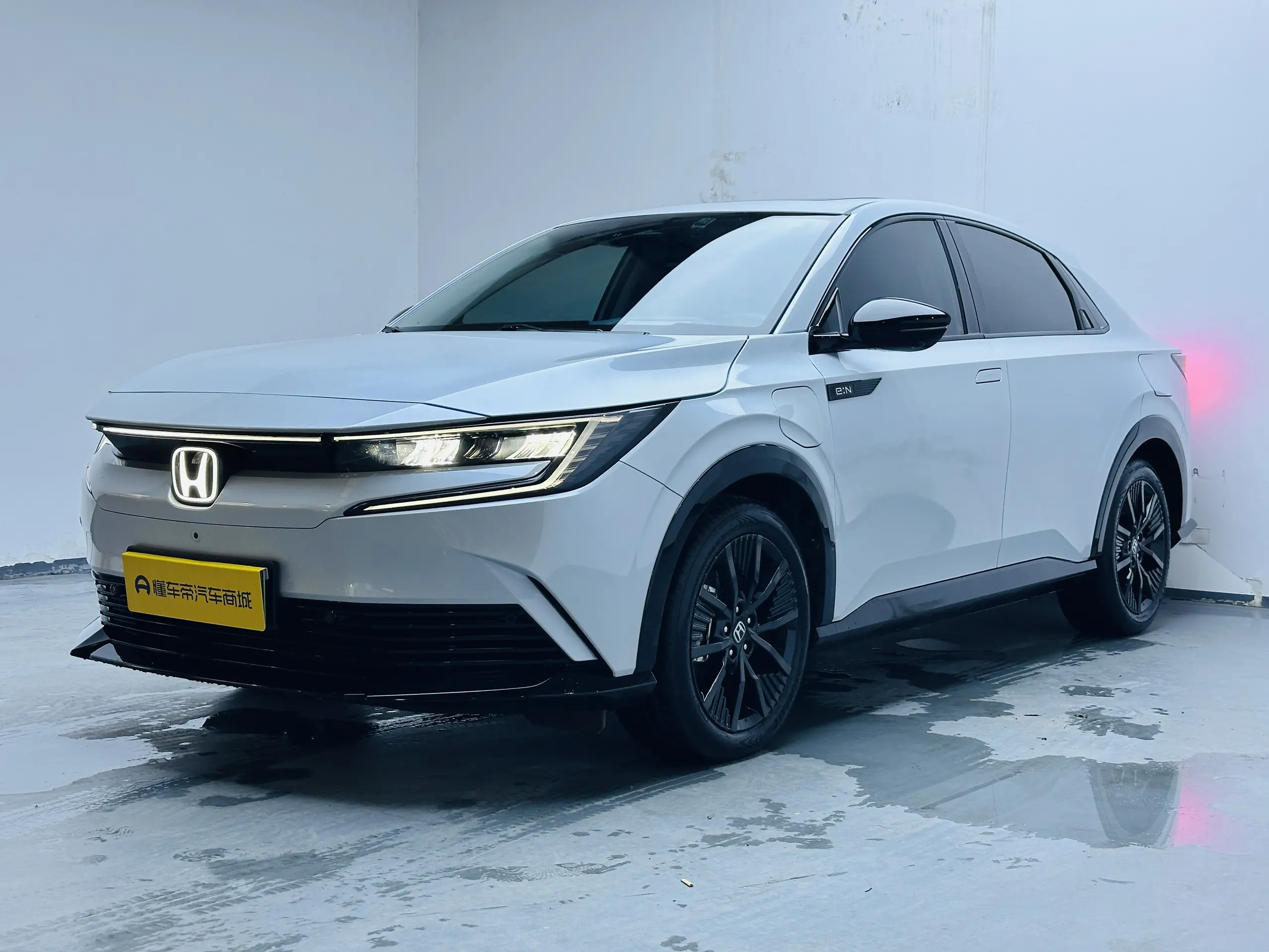 Honda E:NP2 Ji Pai 2