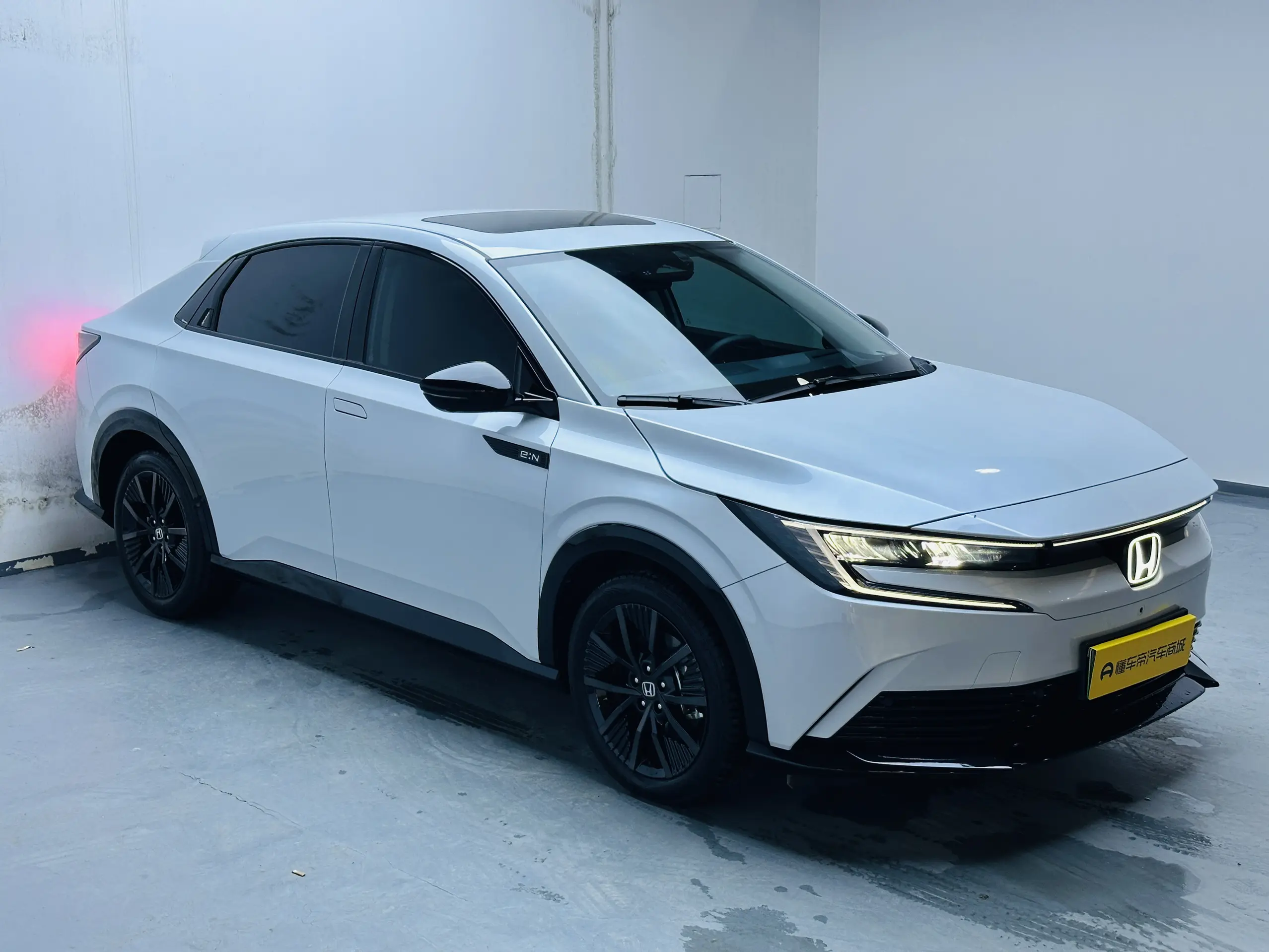 Honda E:NP2 Ji Pai 2