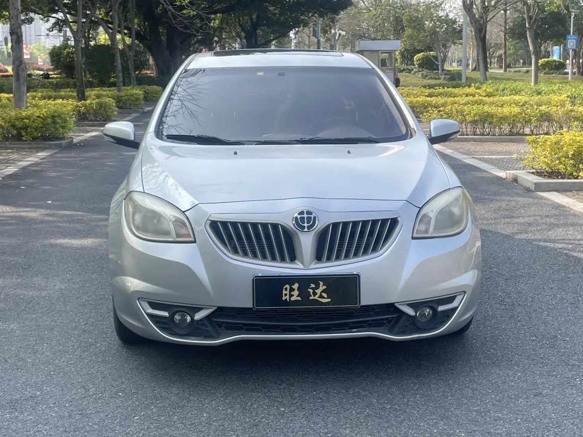 Brilliance Zhonghua H330