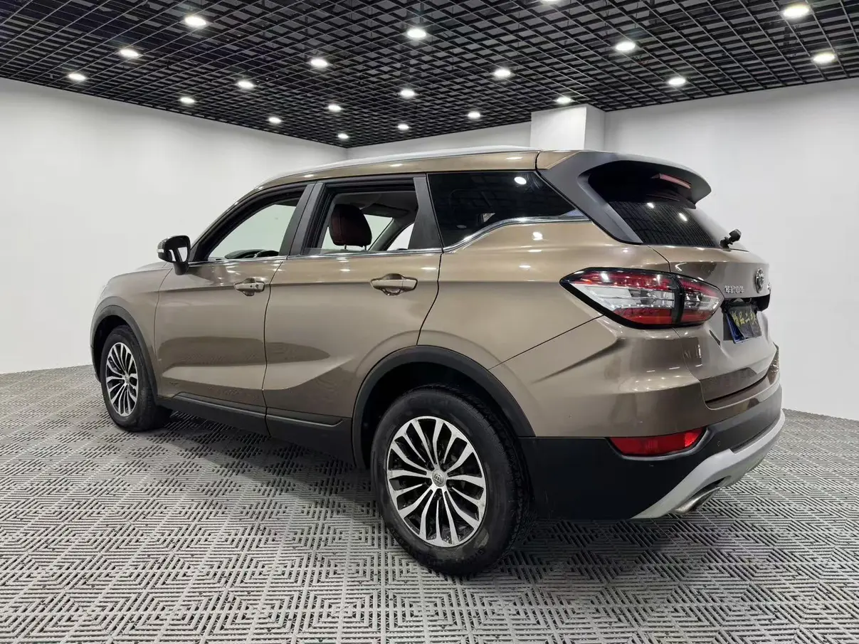 Brilliance Zhonghua V6