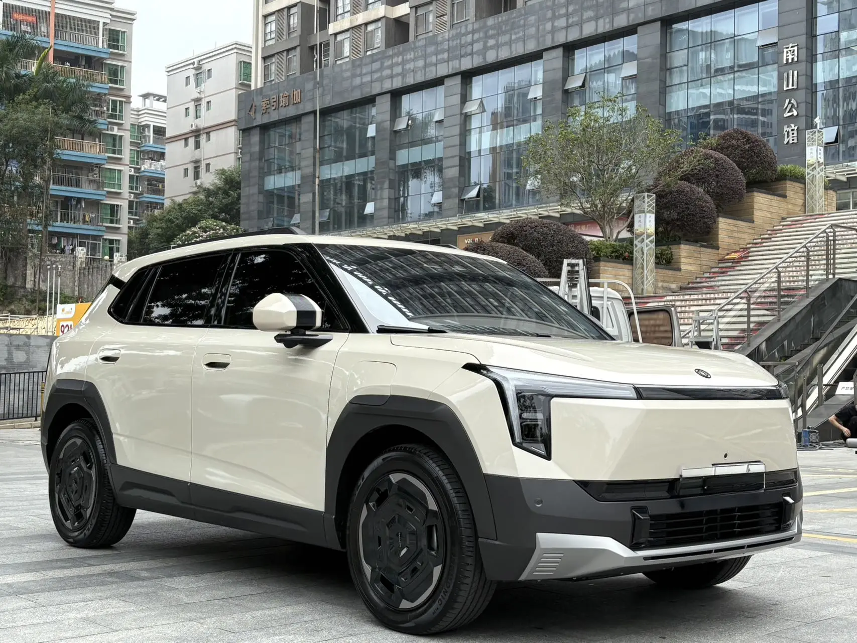 Dongfeng Nano 06