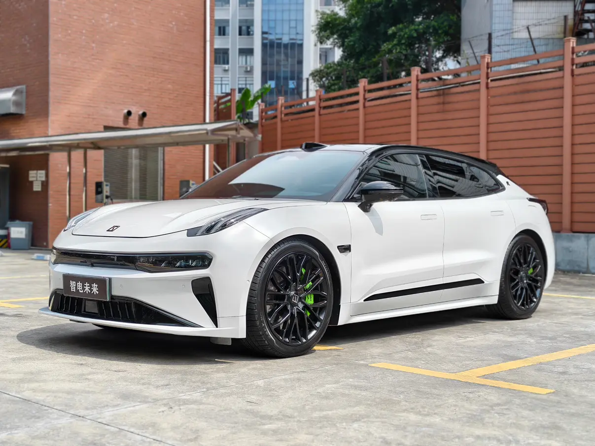 ZEEKR 001
