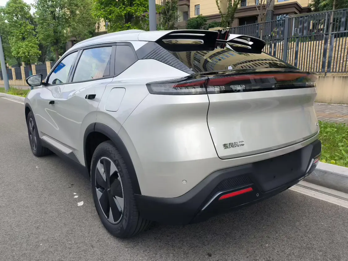 Dongfeng Fengshen L7 PHEV