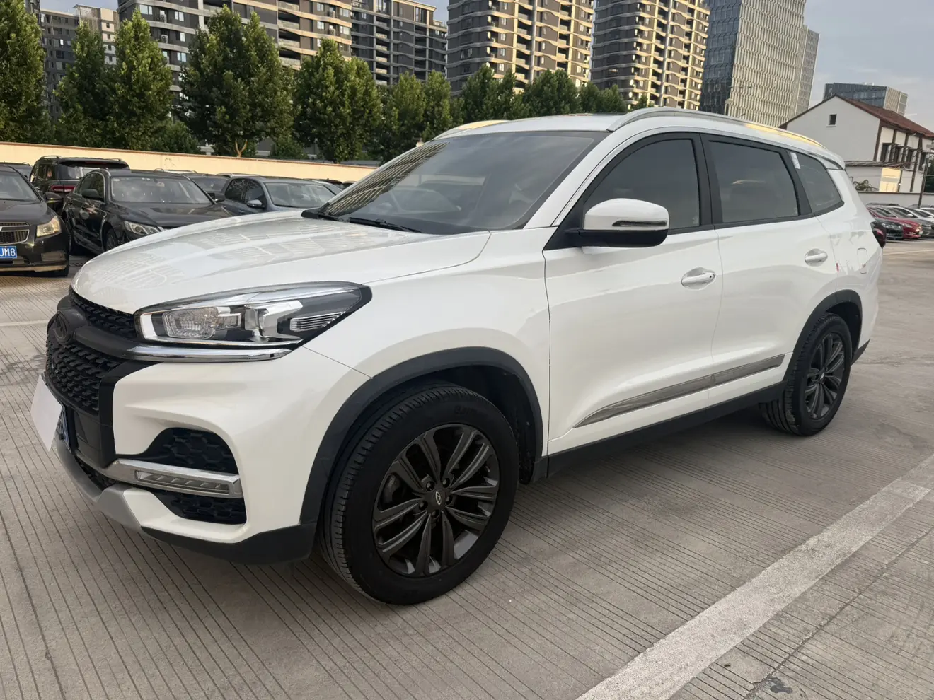 Chery Tiggo 8