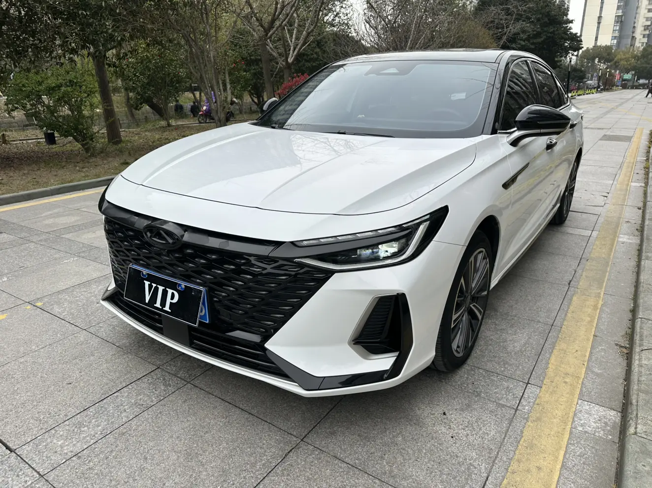 Chery Arrizo 8