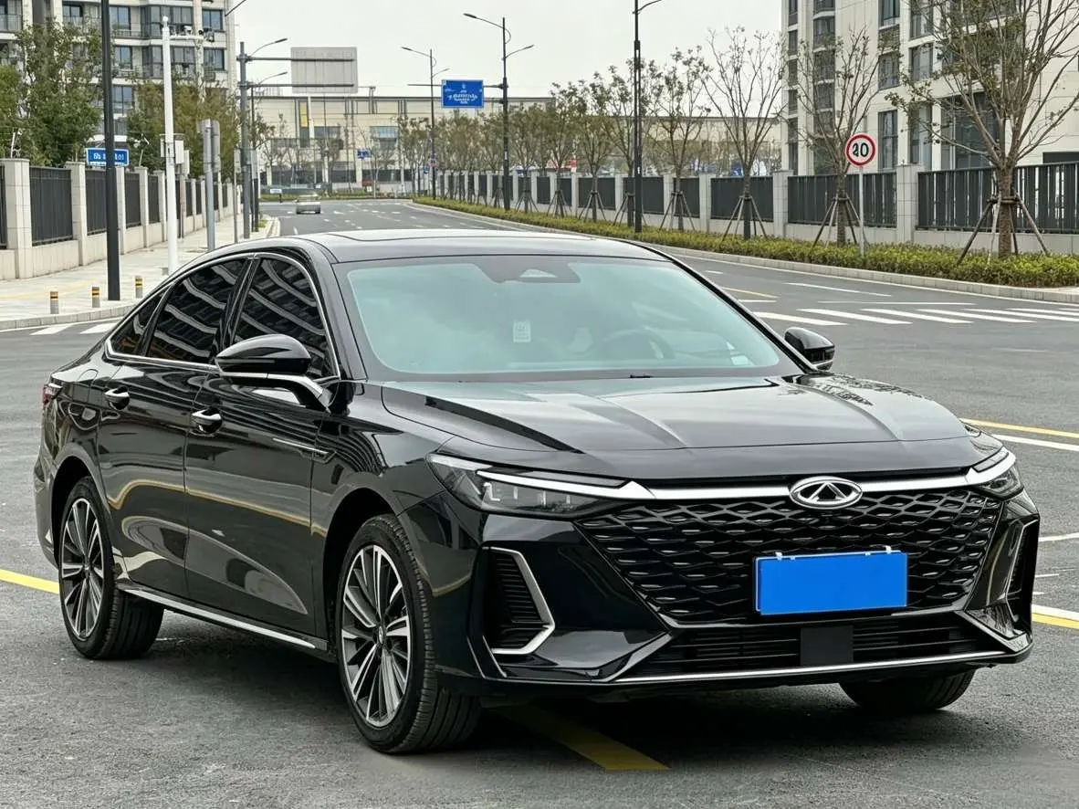 Chery Arrizo 8