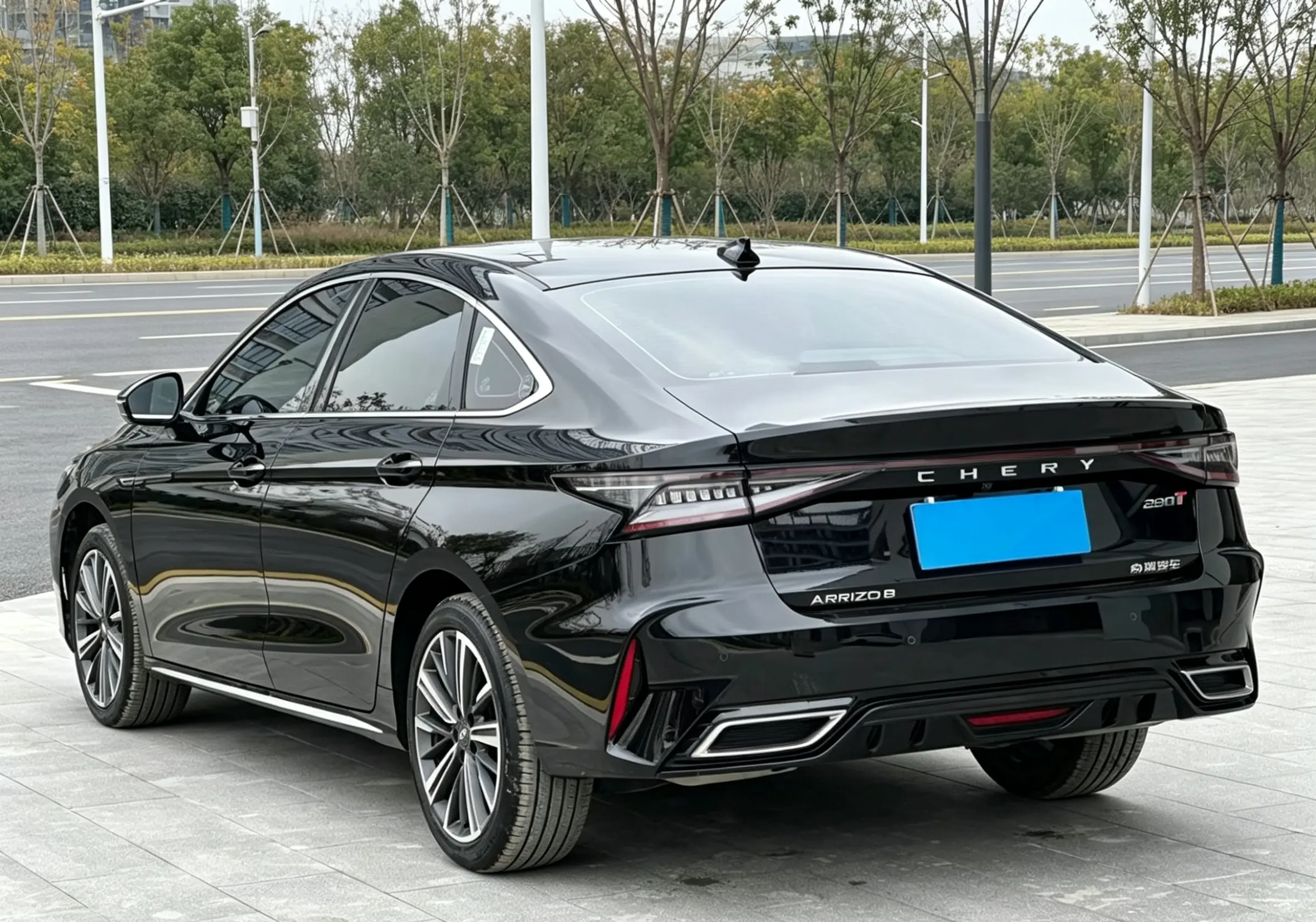 Chery Arrizo 8