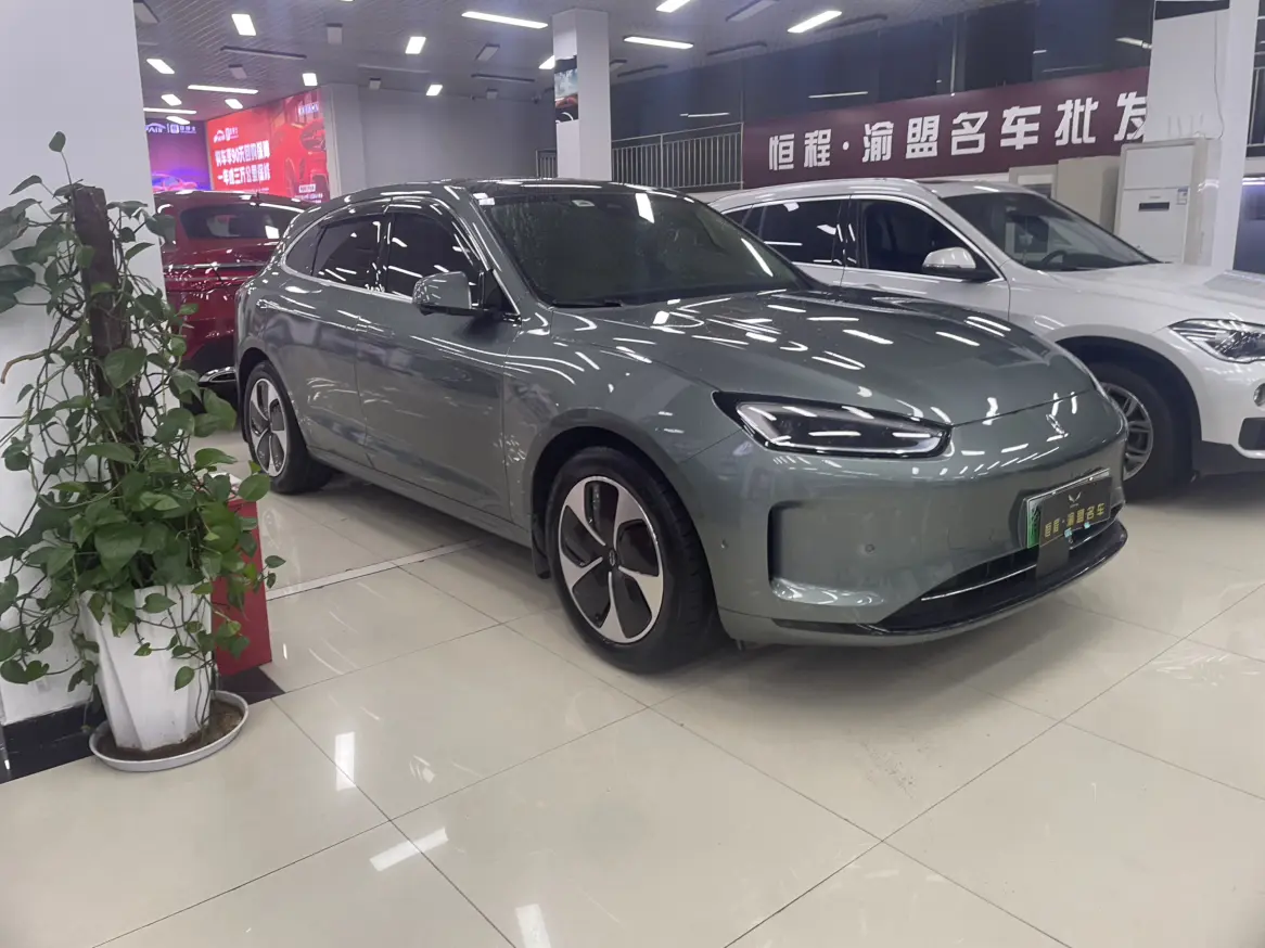 AITO M5
