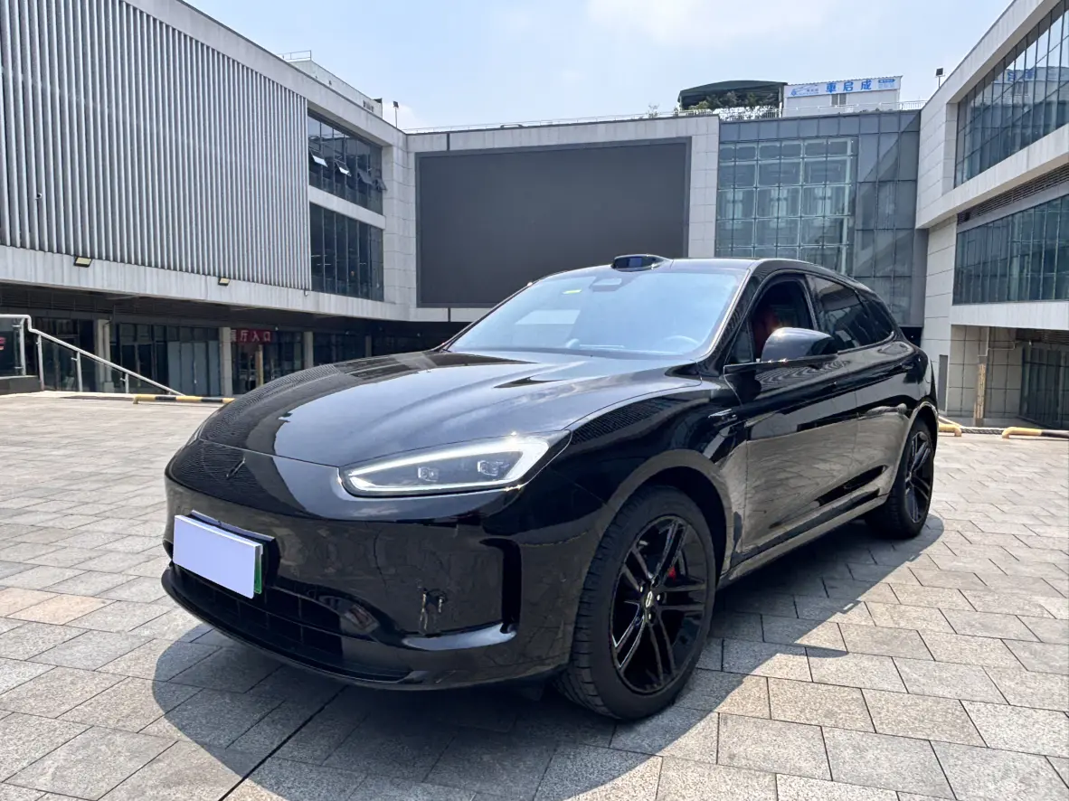 AITO M5 (Wenjie M5)  из Китая