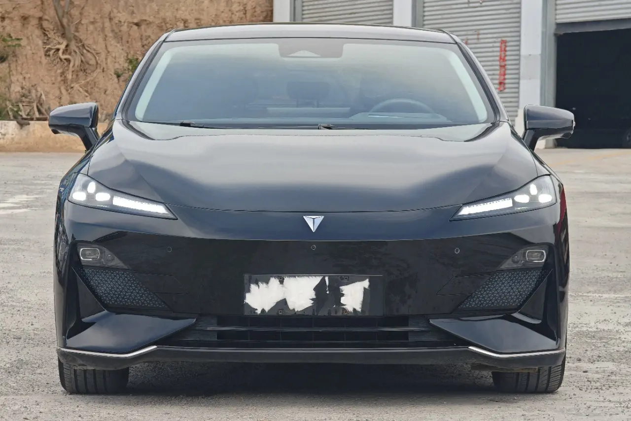 Deepal Dark blue SL03
