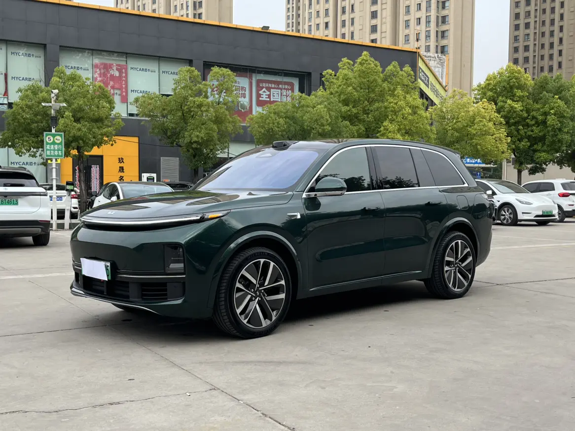 Lixiang L8