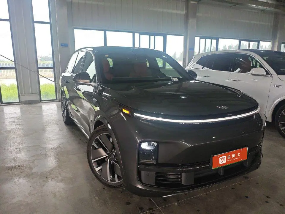 Lixiang L8