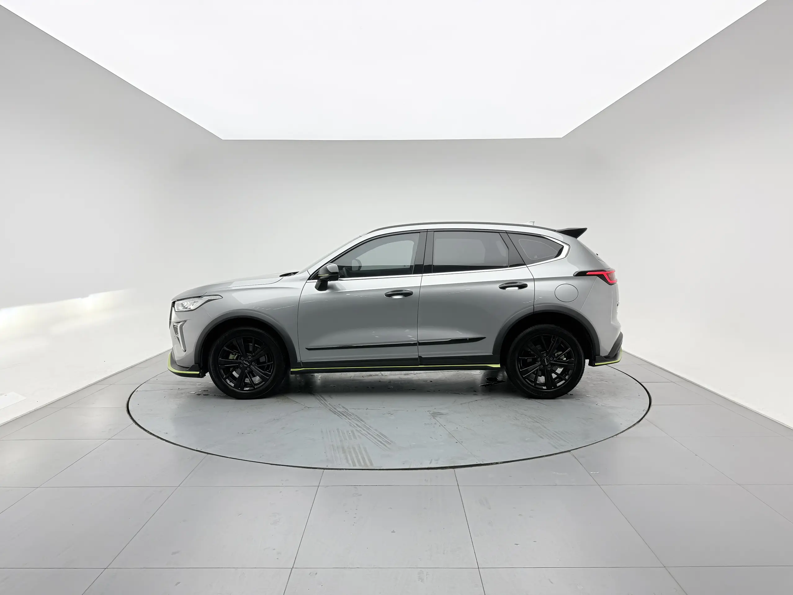 Haval Harvard Red Rabbit