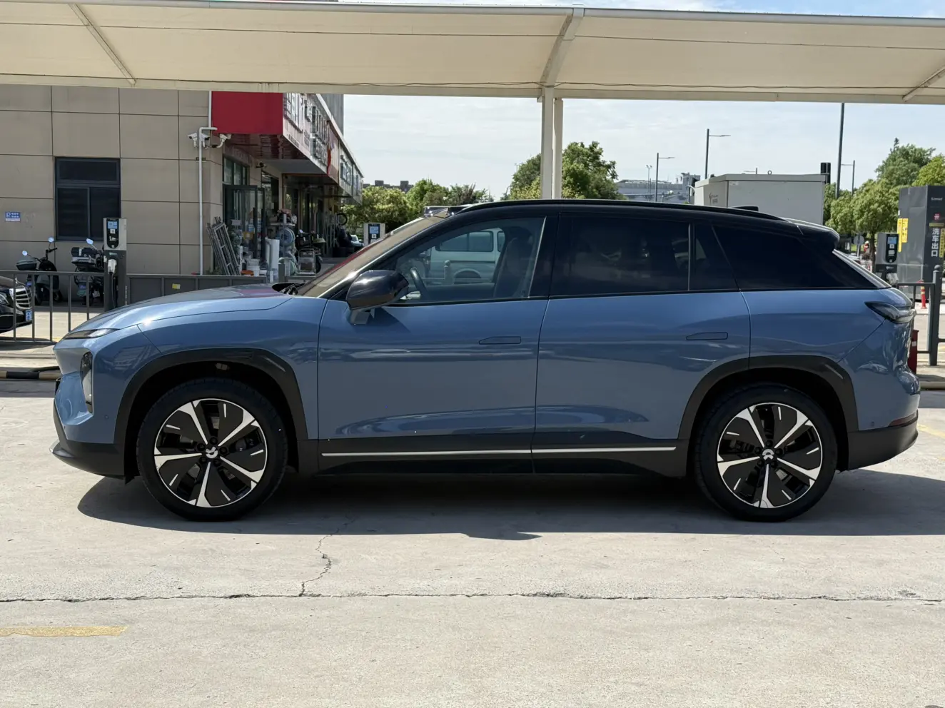 NIO ES7
