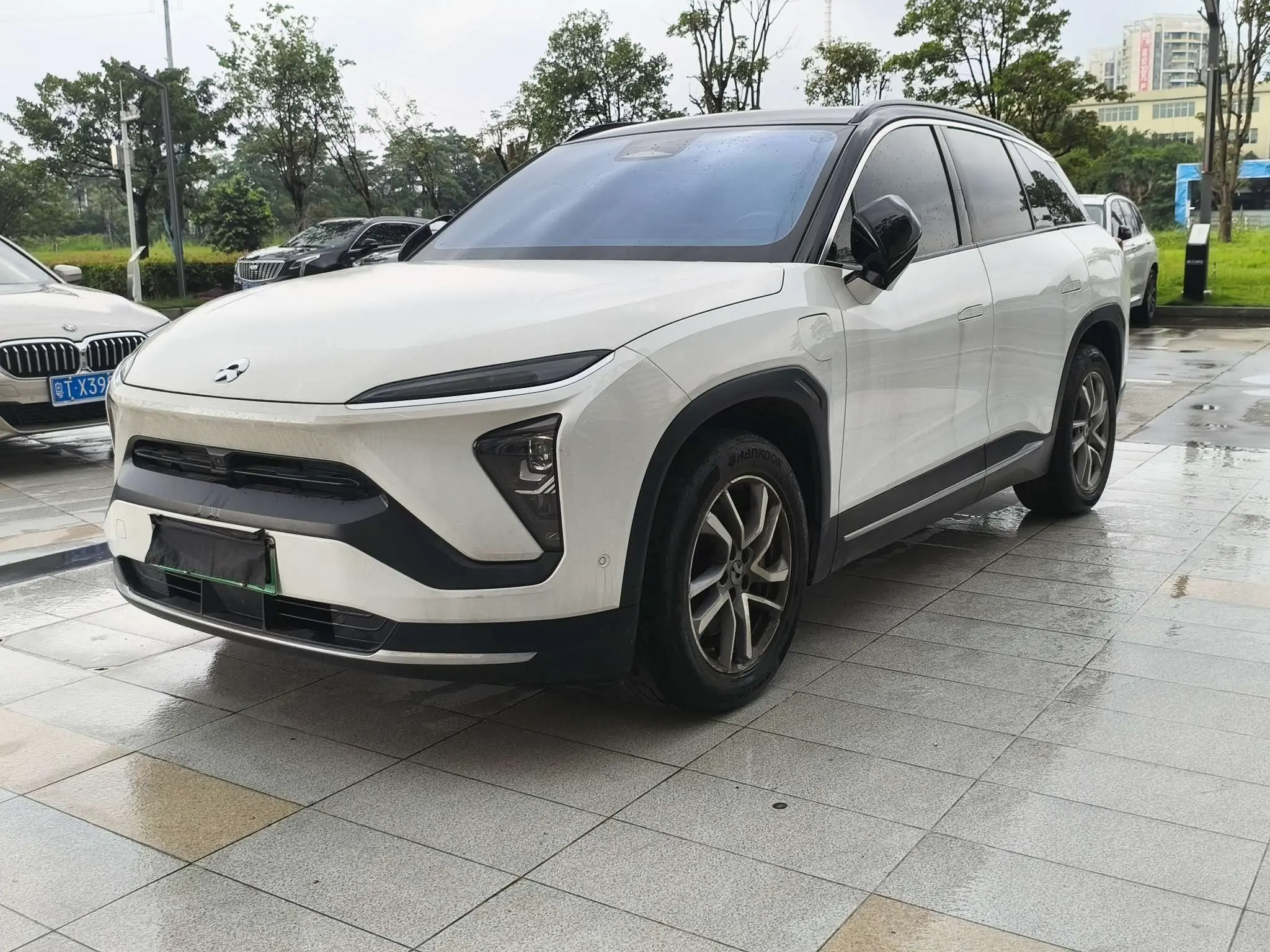 NIO ES6