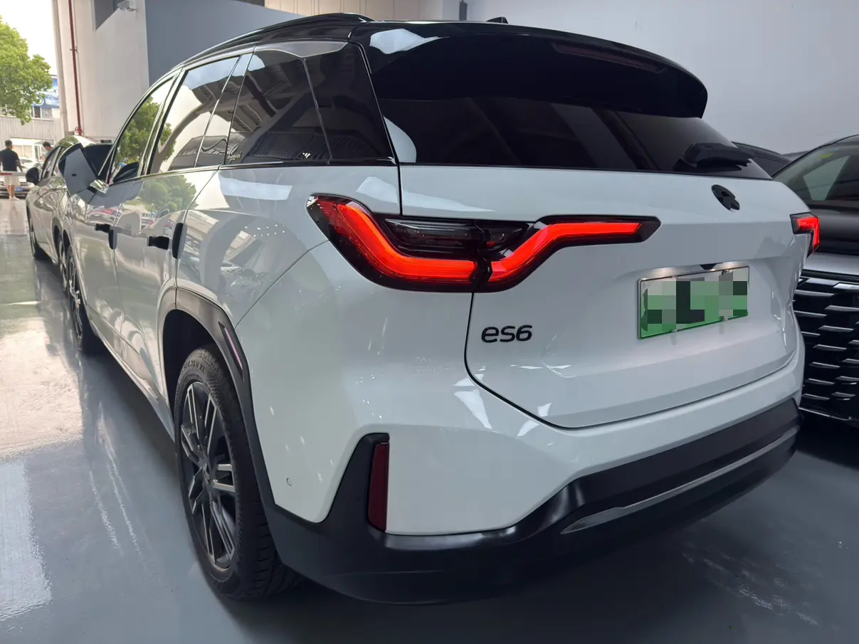 NIO ES6
