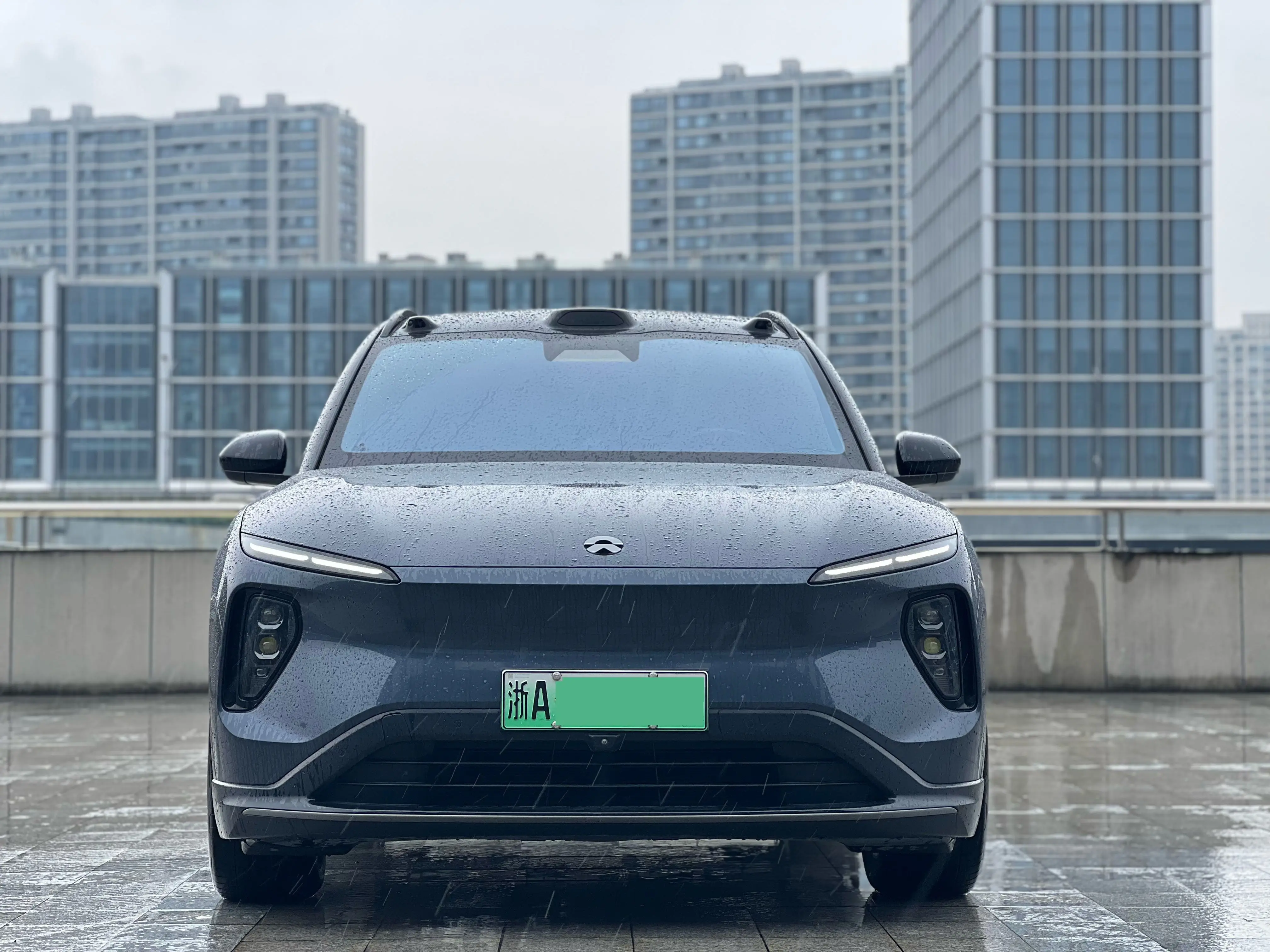 NIO ES6