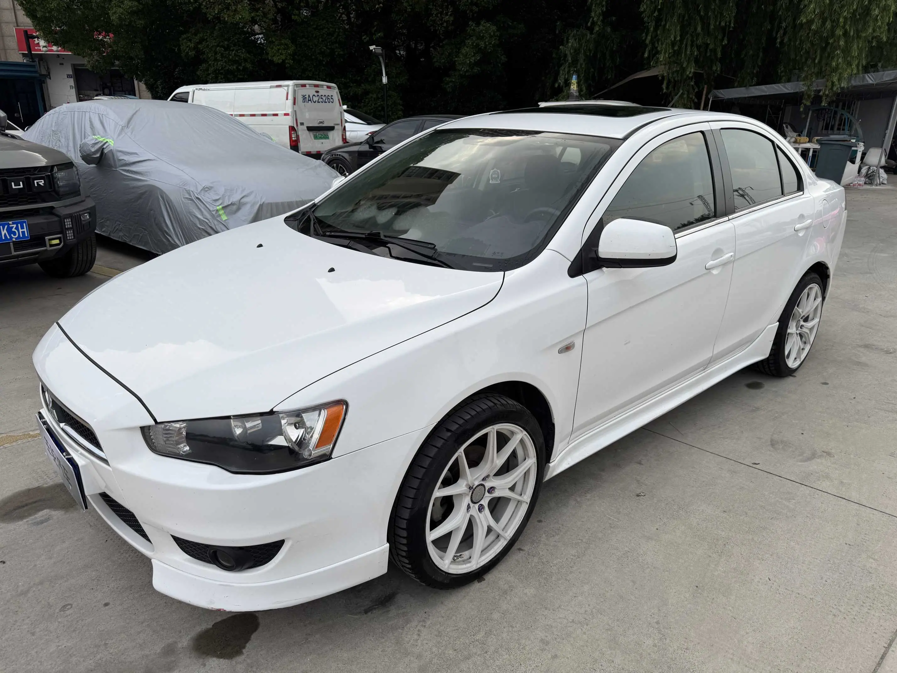 Mitsubishi Winged God