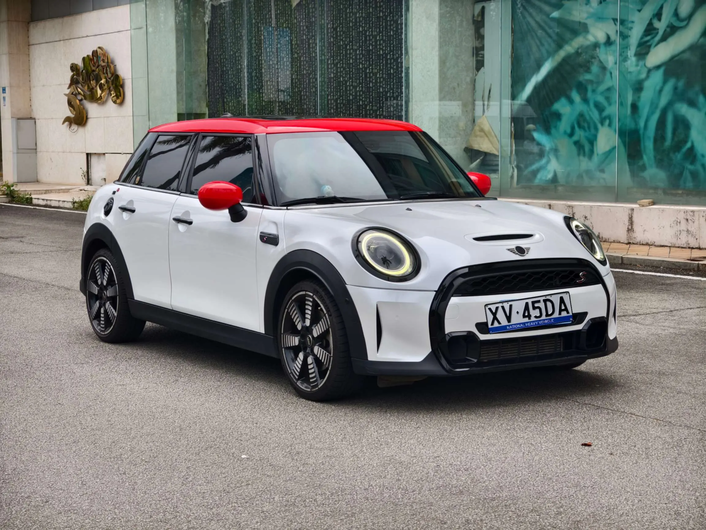 MINI 