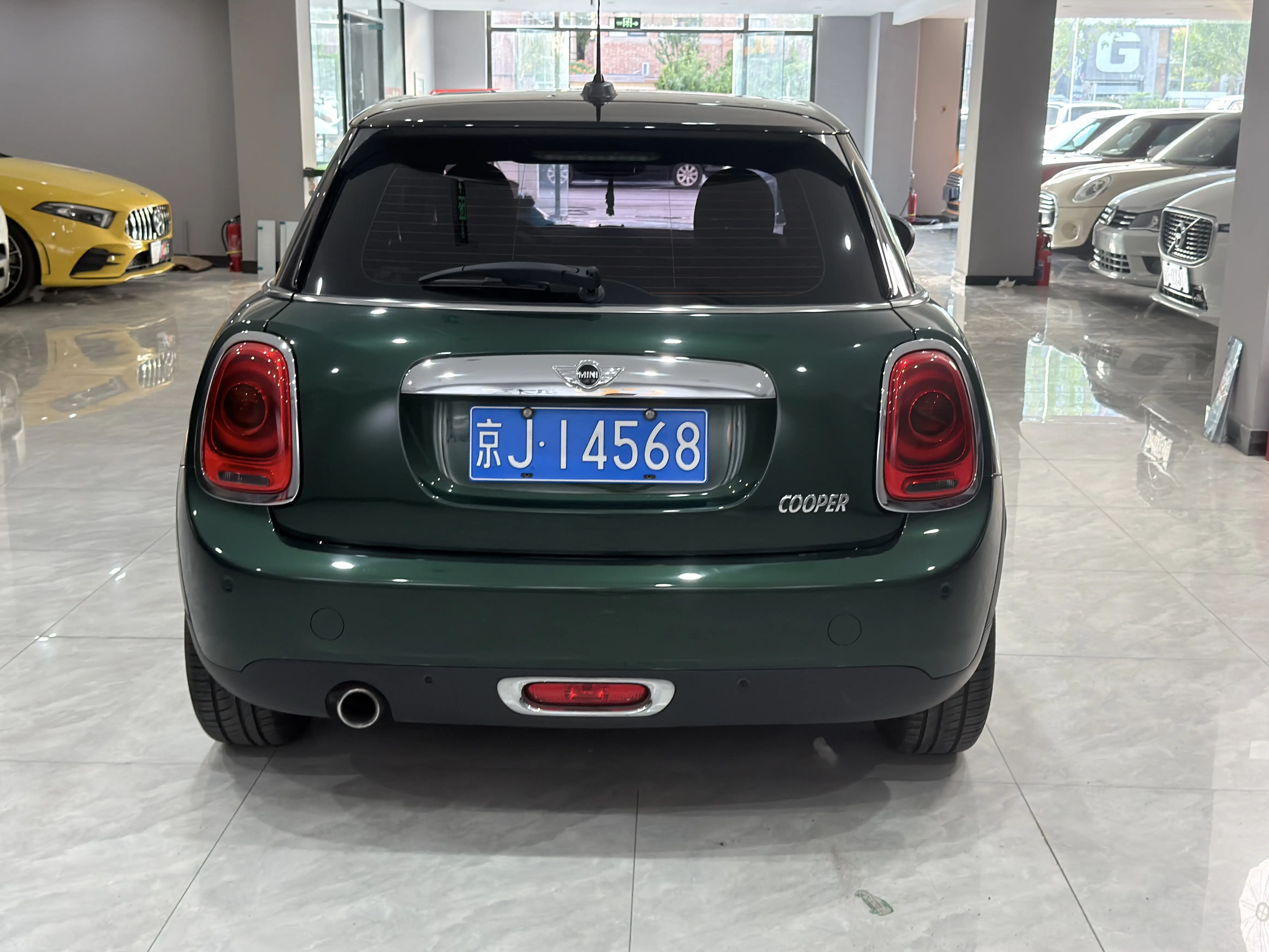 MINI 