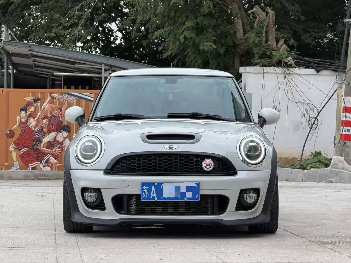 MINI 