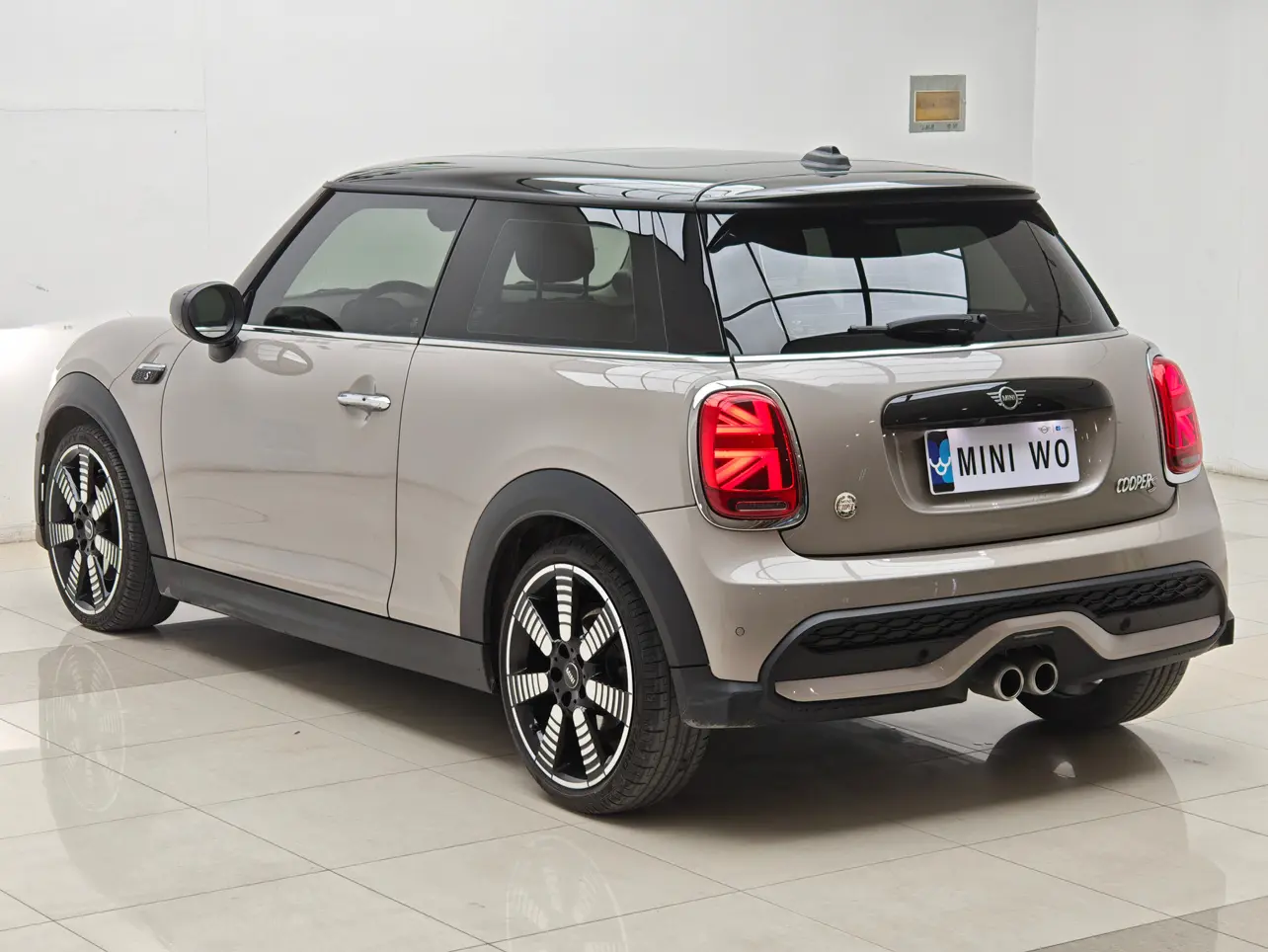 MINI 
