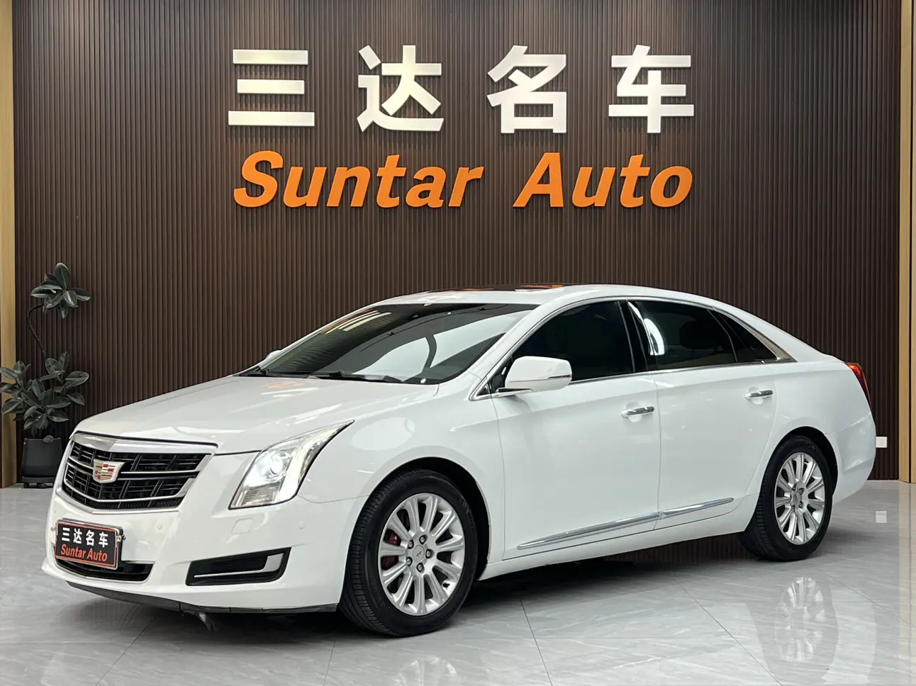 Cadillac XTS