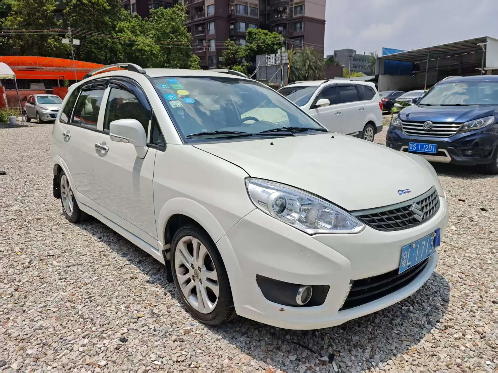 Suzuki Liana A6
