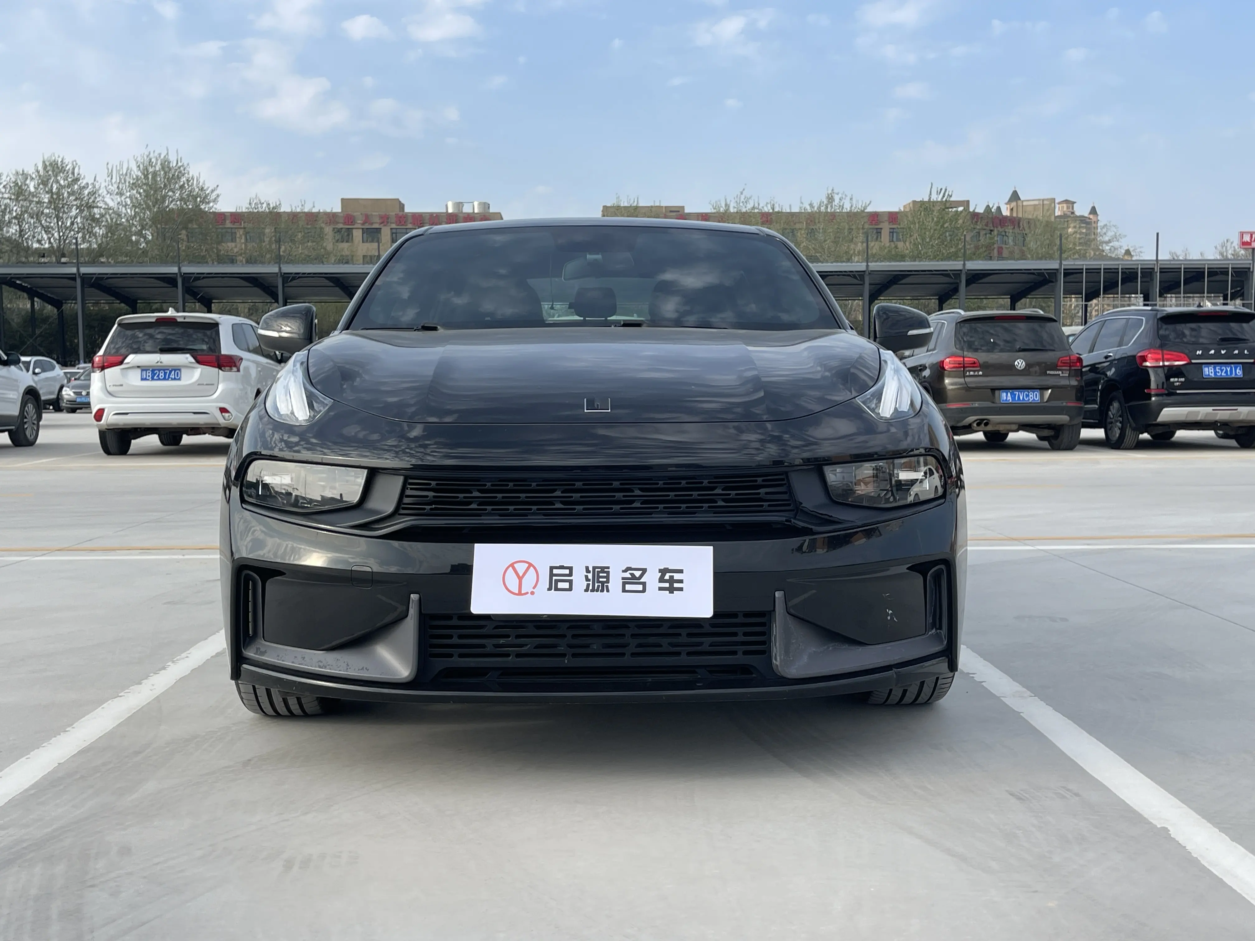 Lynk & Co 03