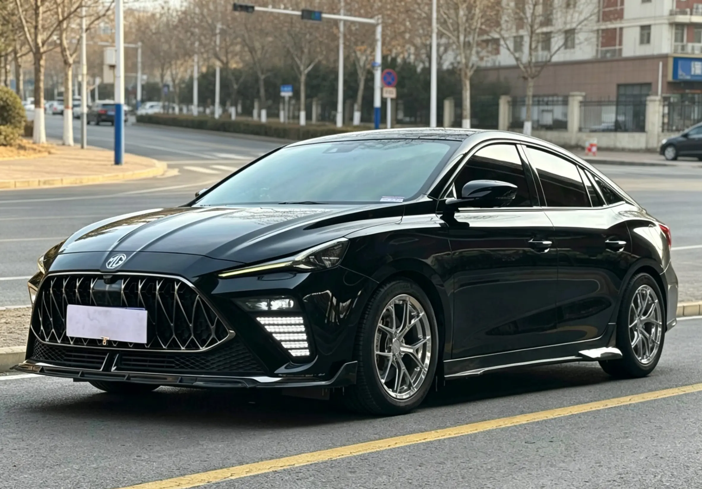 MG 5 Scorpio