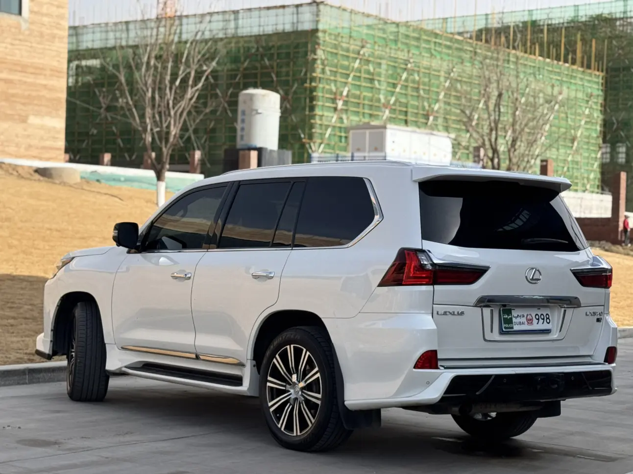 Lexus LX