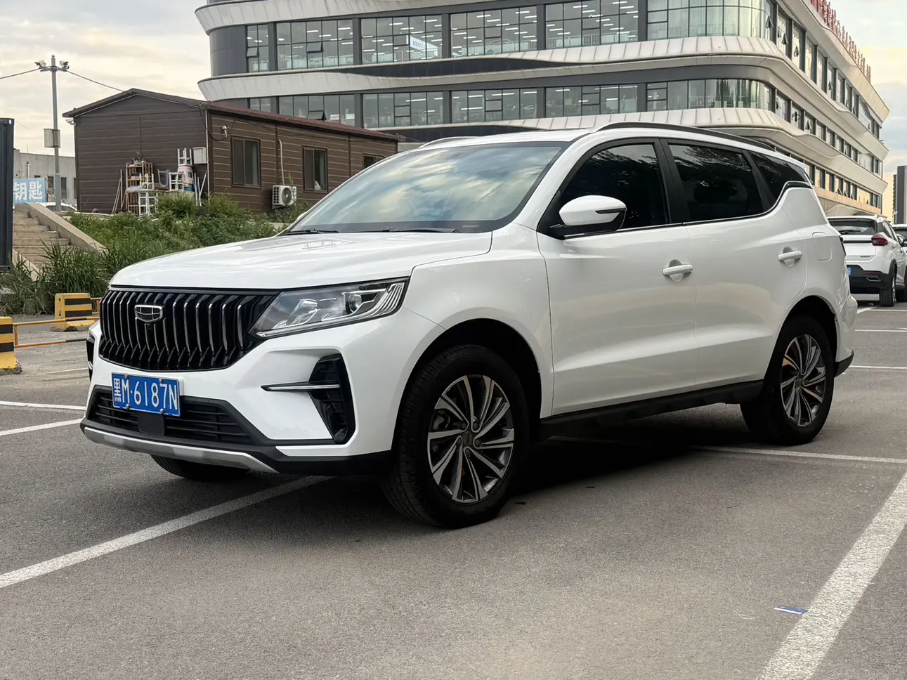 Geely Vision X6