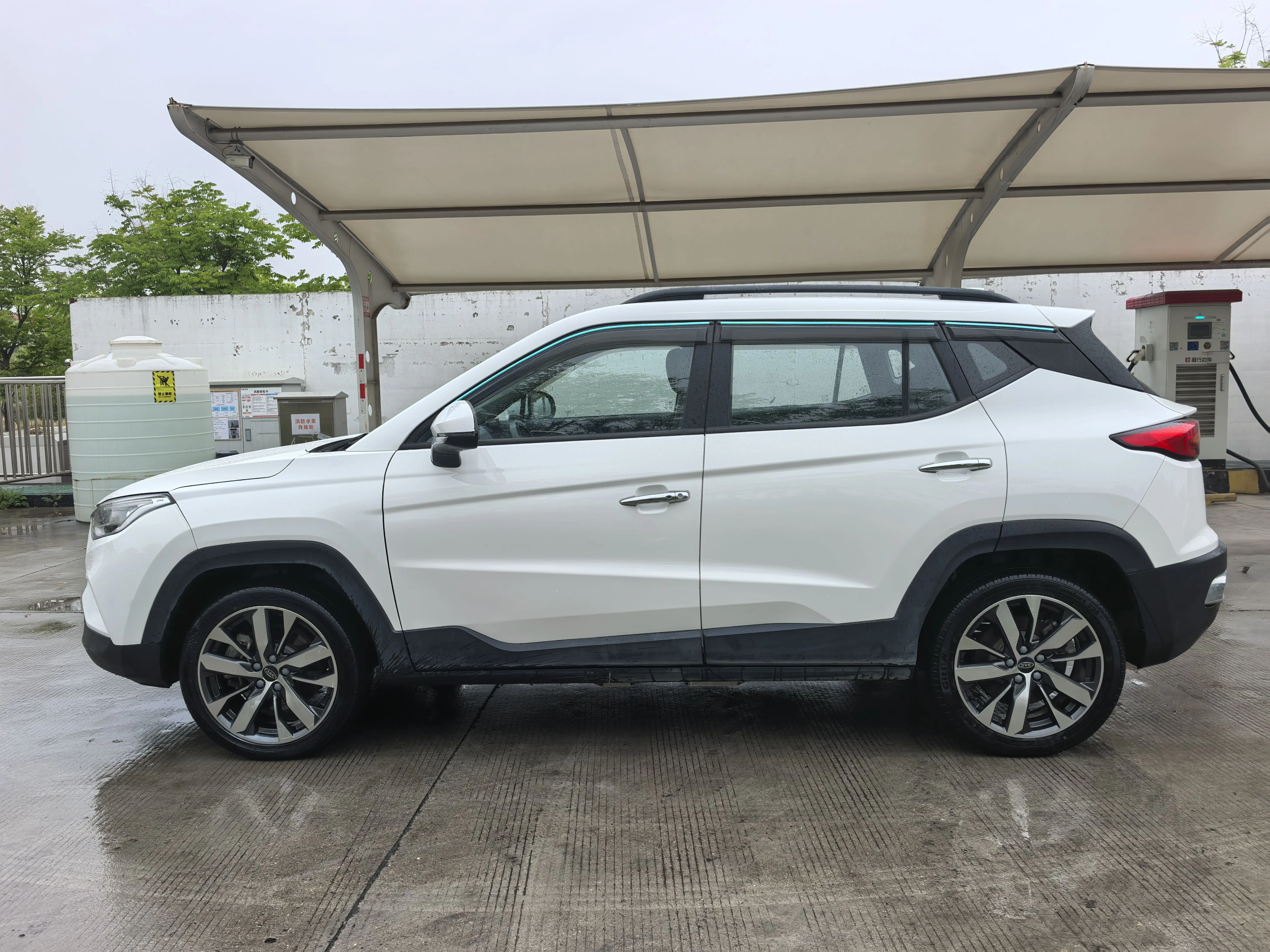Jiangxi JAC iEVS4