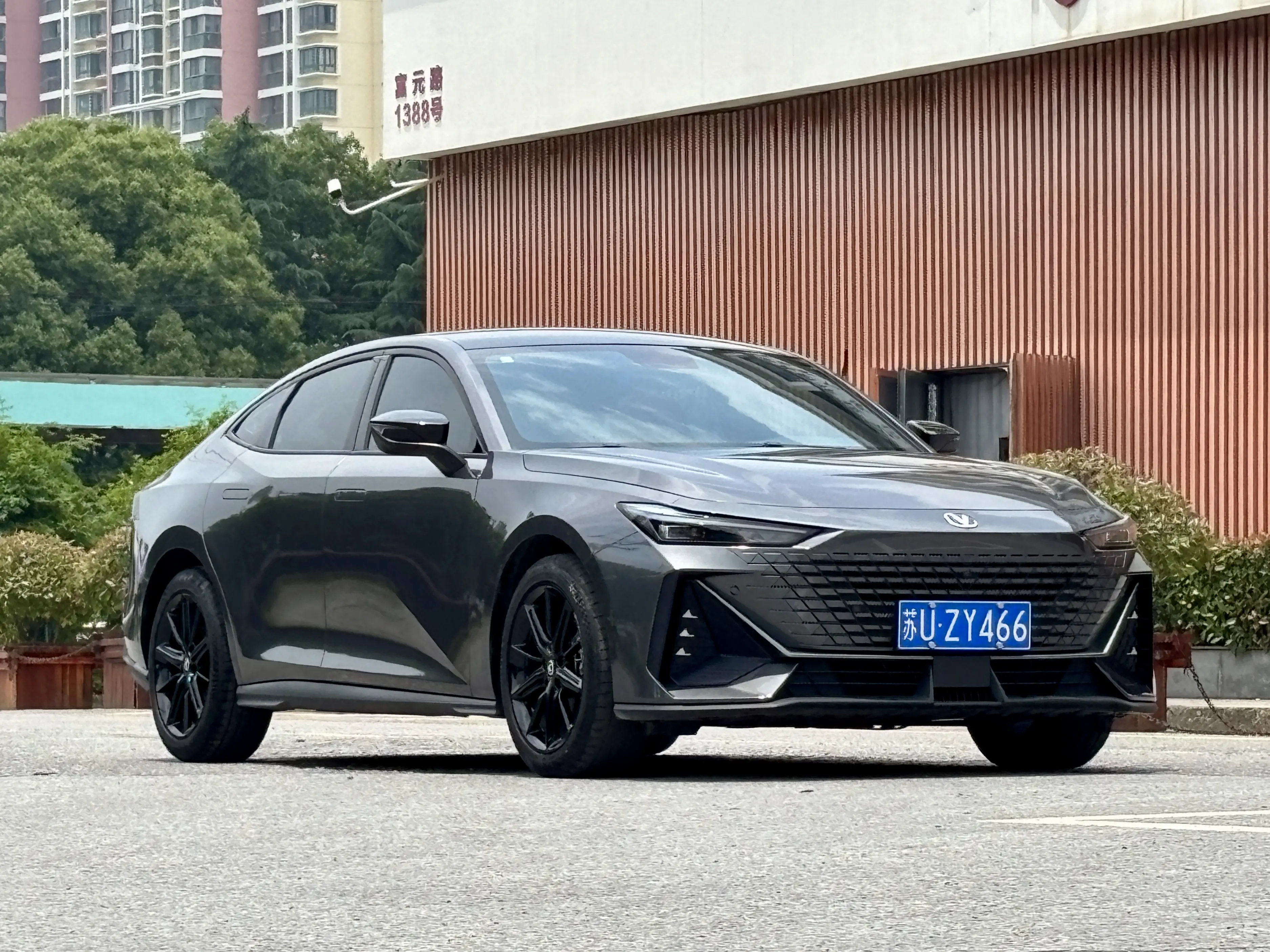 Changan UNI-V