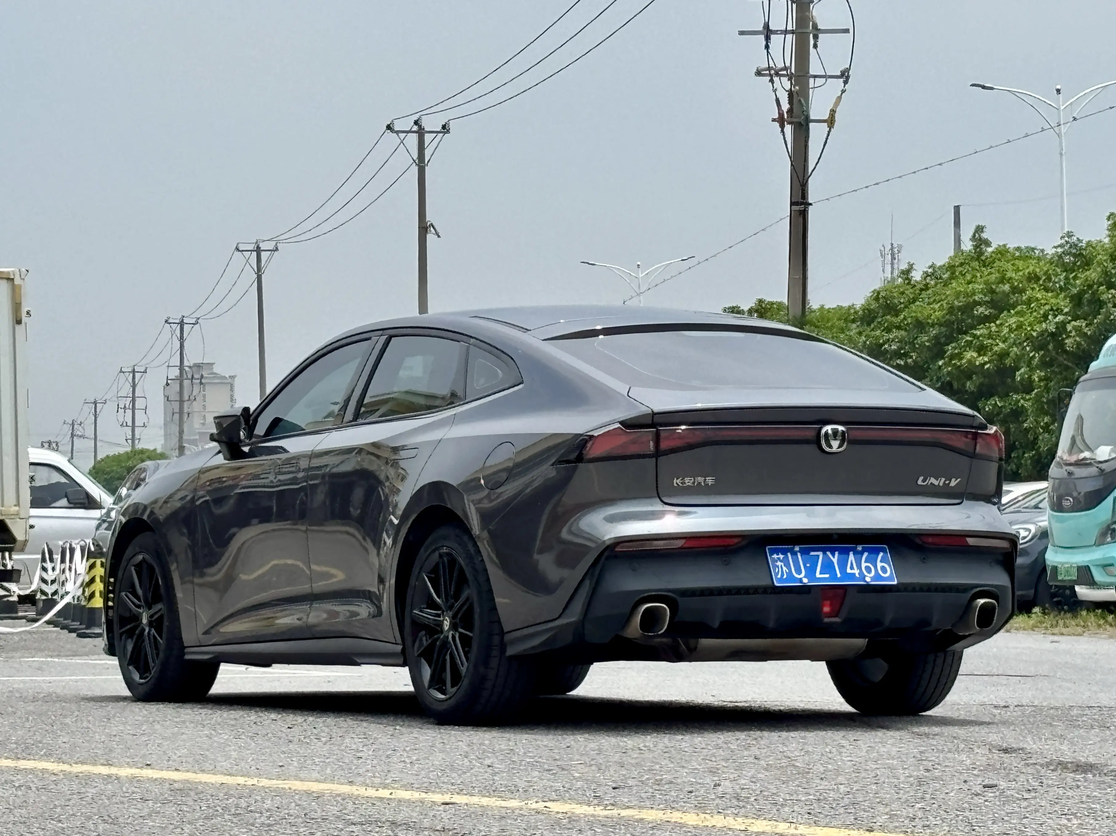 Changan UNI-V