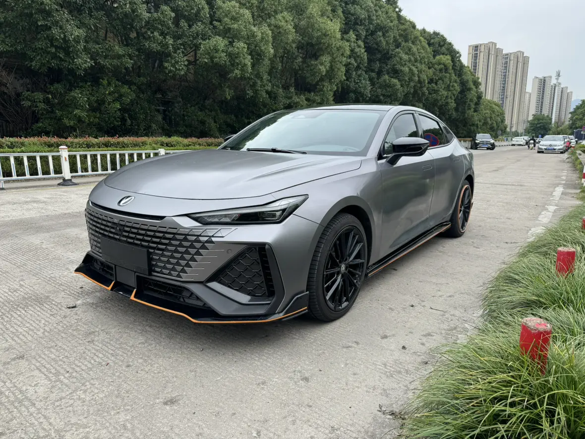 Changan Changan UNI-V  из Китая