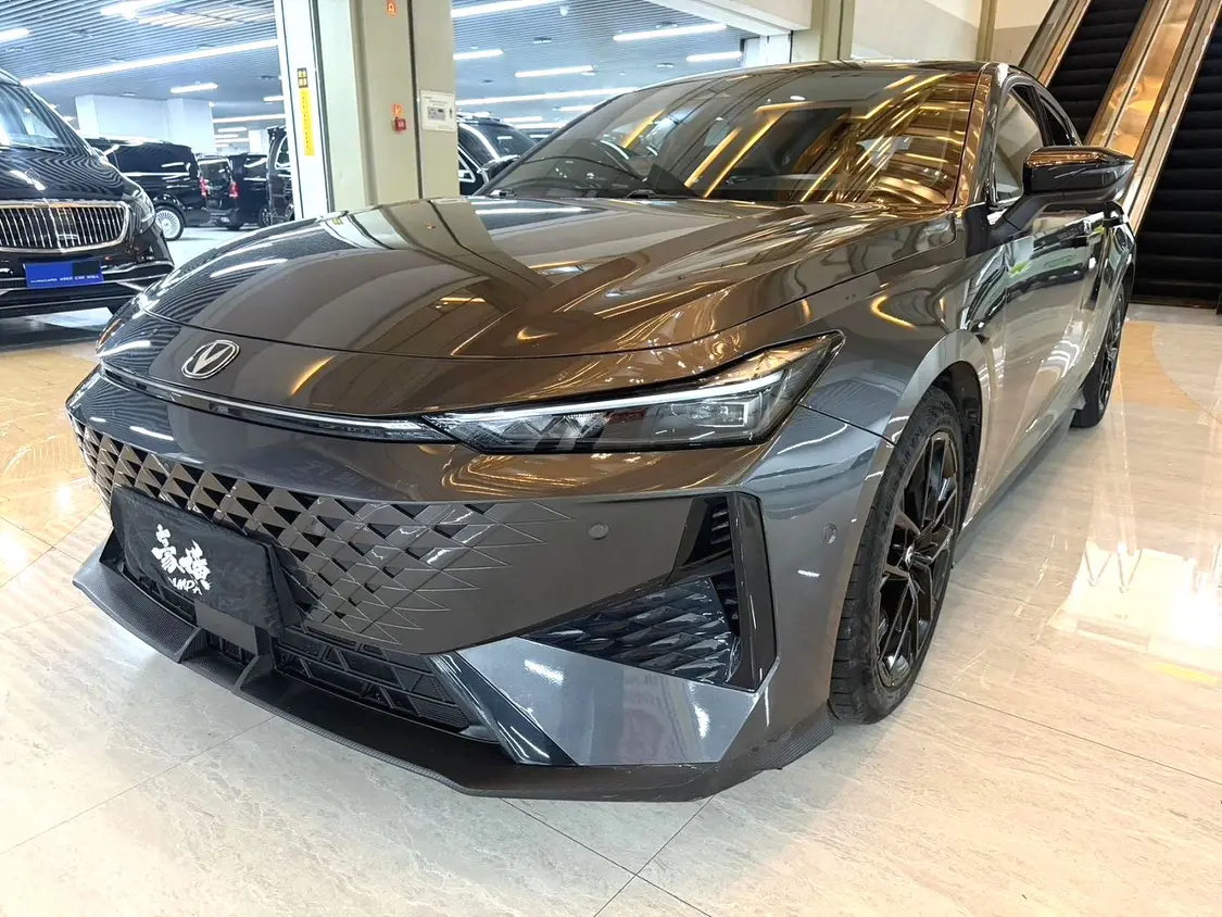 Changan UNI-V