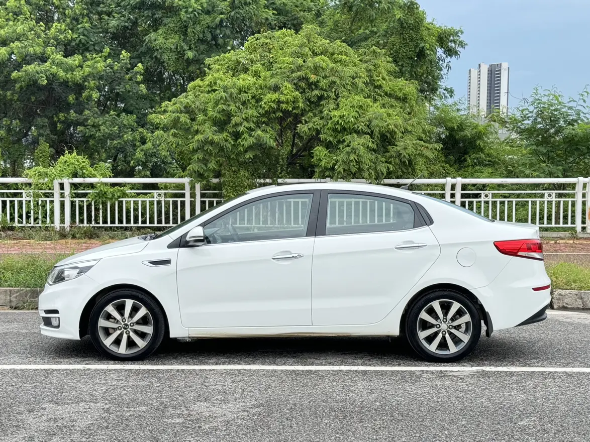 Kia K2