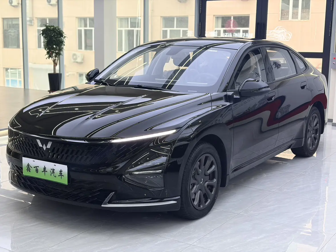 Wuling Starlight PHEV