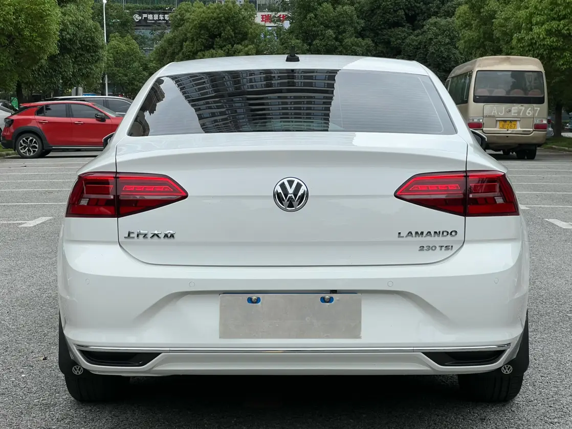 Volkswagen Lamando