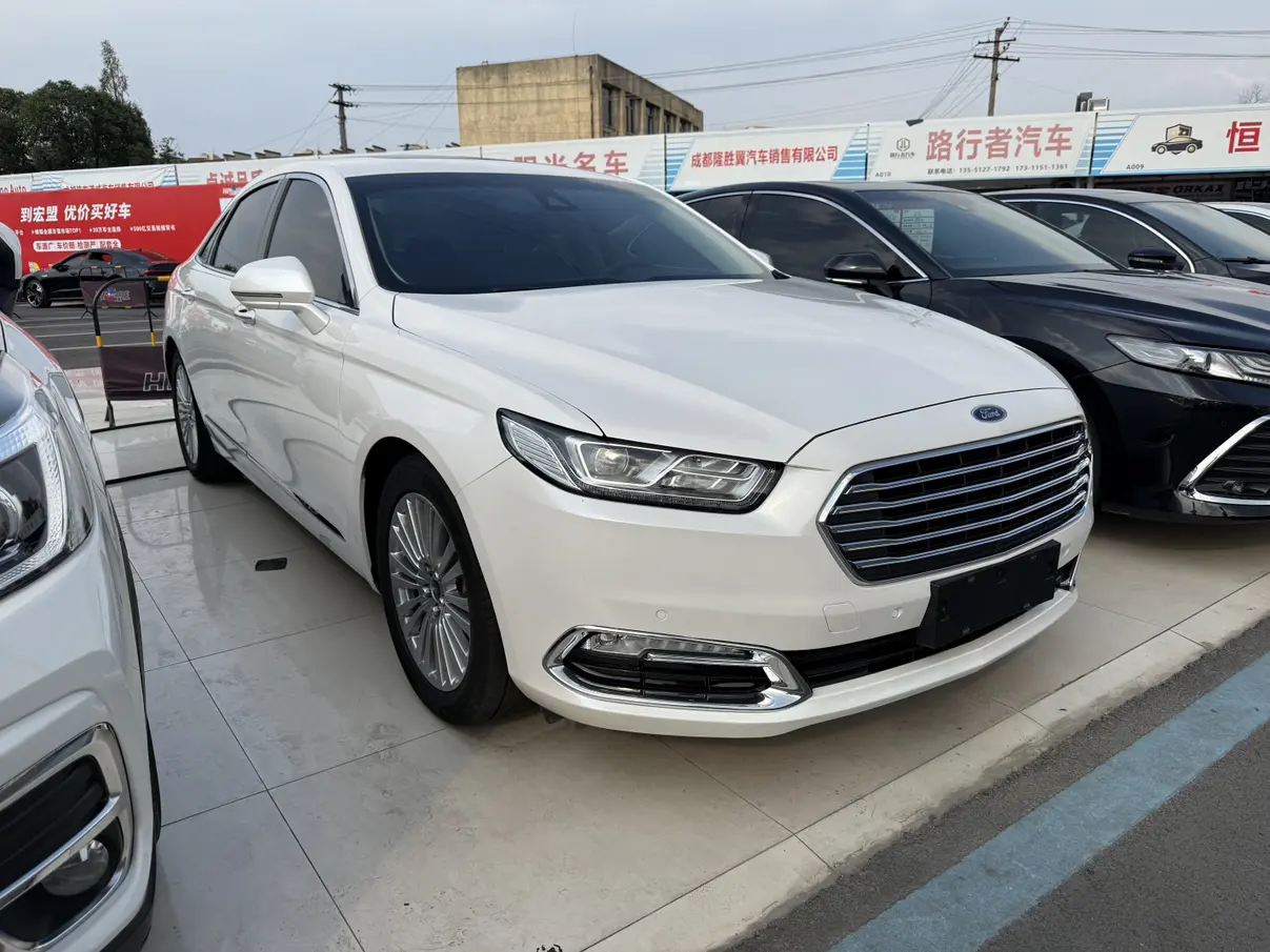 Ford Taurus